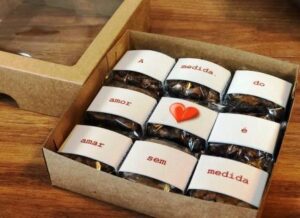 Caixa Brownies Personalizados Sobre o Amor