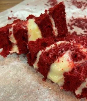 Rocambole red velvet