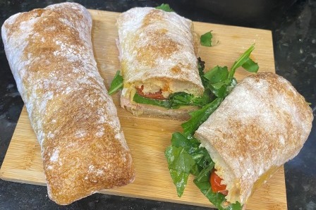 Sanduiche de Ciabatta de Fermentação Natural da Padaria Conexão Delícia