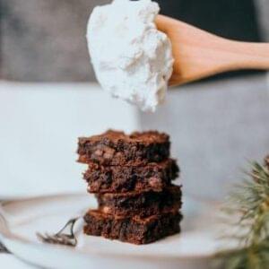 Brownie Tradicional com sorvete site