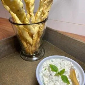 Grissini e Pasta de Ricotta e Ervas da Padaria Artesanal Delivery Conexão Delícia