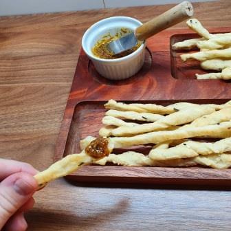 Grissini Azeite e Ervas Finas Grissini Azeite e ervas finas